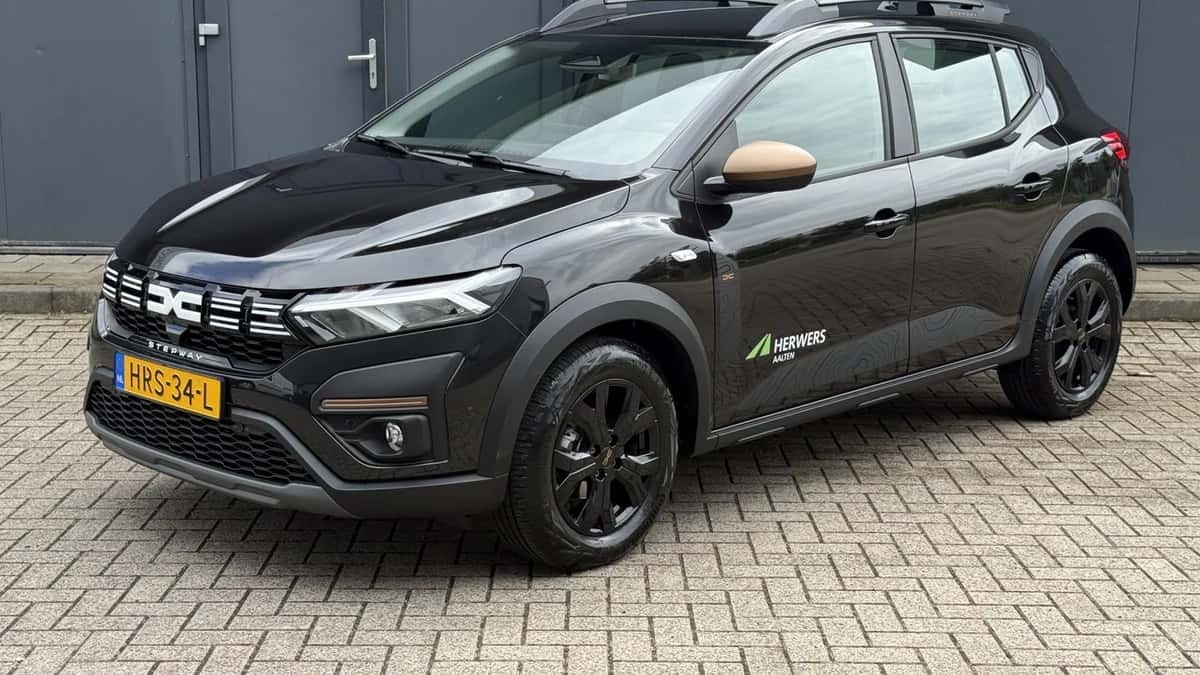 Dacia Sandero Stepway (2025) — foto 1