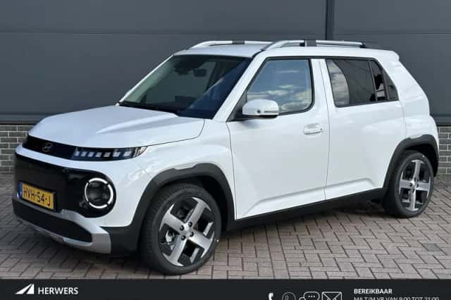 Hyundai Inster (2025) thumbnail 1