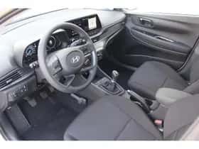 Hyundai i20 (2024) thumbnail 11