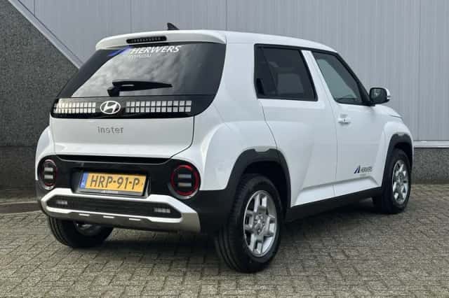 Hyundai Inster (2025) thumbnail 3