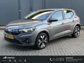 Renault Clio (2024) thumbnail 3
