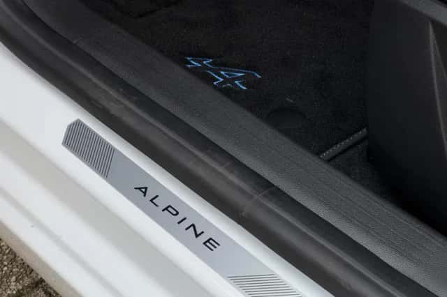 Renault Clio (2025) thumbnail 16