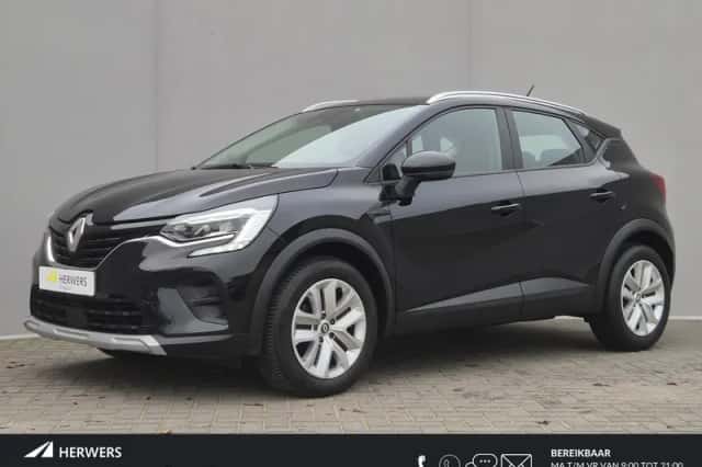 Renault Captur (2023) thumbnail 1