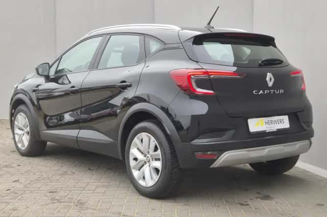 Renault Captur (2023) thumbnail 15