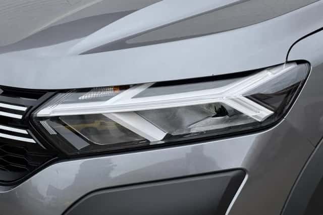 Dacia Sandero Stepway (2025) thumbnail 6