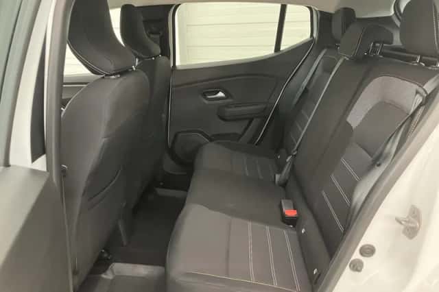 Dacia Sandero Stepway (2023) thumbnail 6