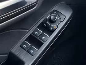 Ford Kuga (2024) thumbnail 36