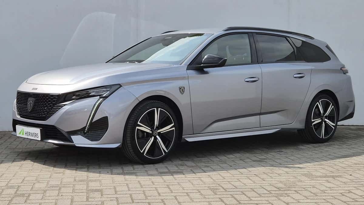 Peugeot 308 (2025) — foto 1
