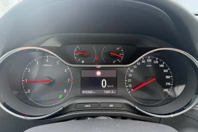 Opel Crossland (2023) thumbnail 19
