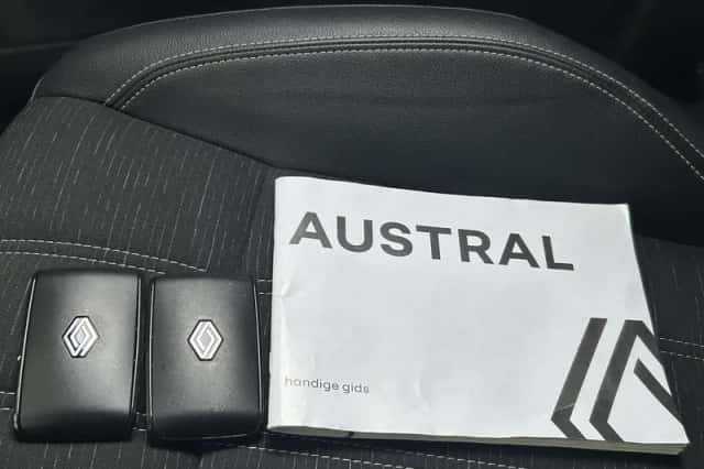 Renault Austral (2023) thumbnail 5