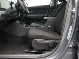 Hyundai Kona (2025) thumbnail 32