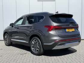 Hyundai Santa Fe (2022) thumbnail 3