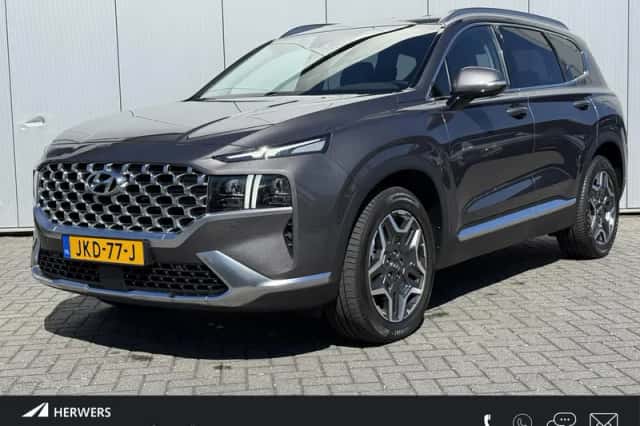 Hyundai Santa Fe (2022) thumbnail 1