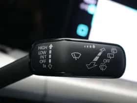 Volkswagen Golf (2021) thumbnail 30