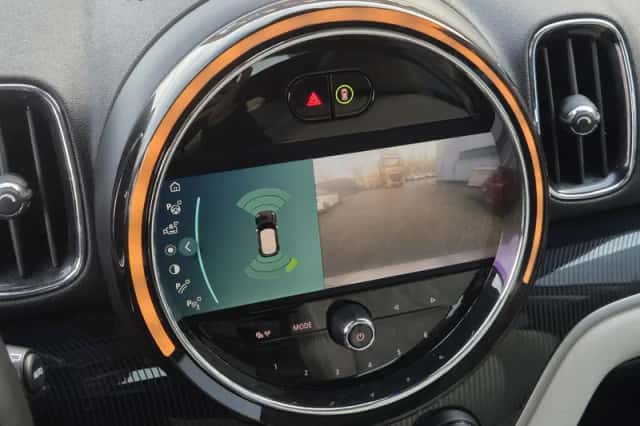 MINI Countryman (2023) thumbnail 6