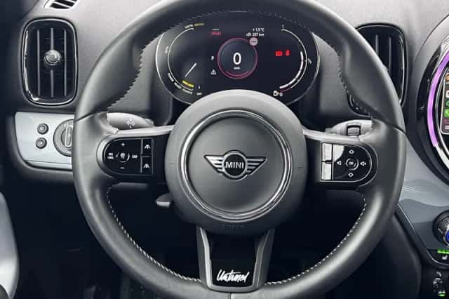 MINI Countryman (2023) thumbnail 13