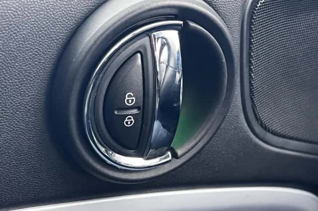MINI Countryman (2023) thumbnail 33