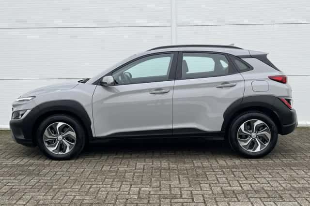 Hyundai Kona (2022) thumbnail 10