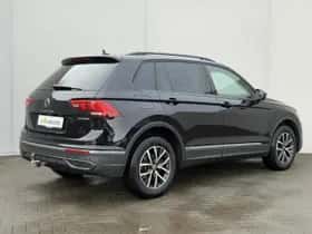 Volkswagen Tiguan (2022) thumbnail 3