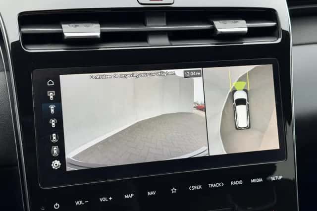 Hyundai Tucson (2022) thumbnail 23
