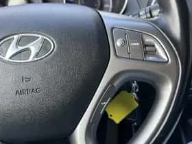 Hyundai ix35 (2016) thumbnail 9