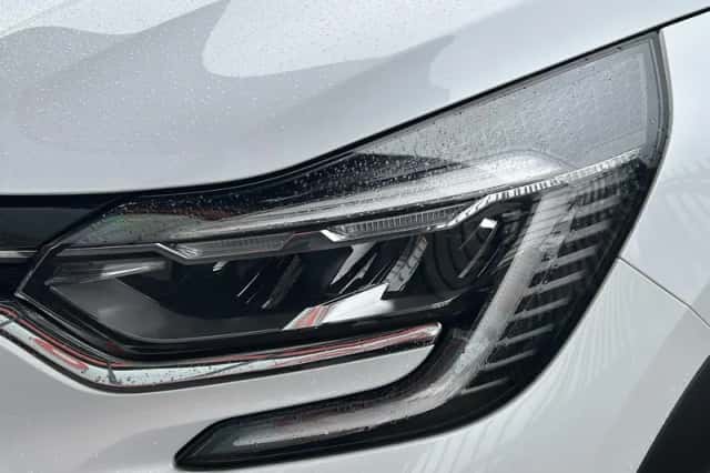 Renault Captur (2021) thumbnail 43