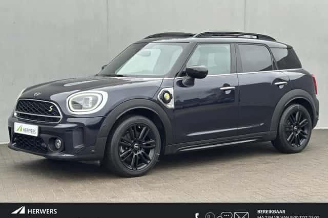 MINI Countryman (2023) thumbnail 1