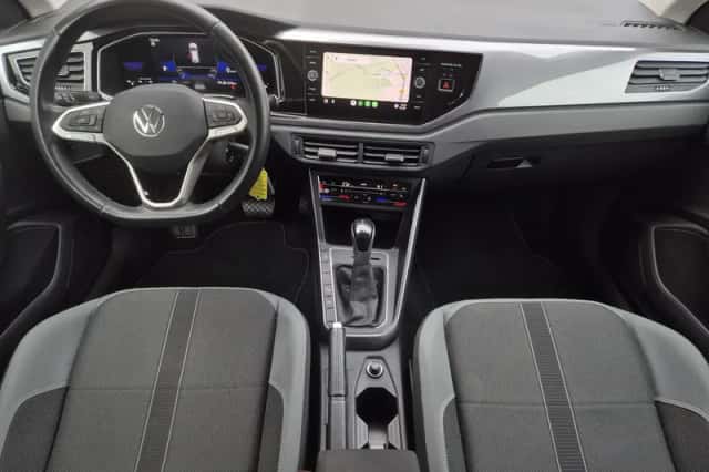 Volkswagen Polo (2022) thumbnail 2