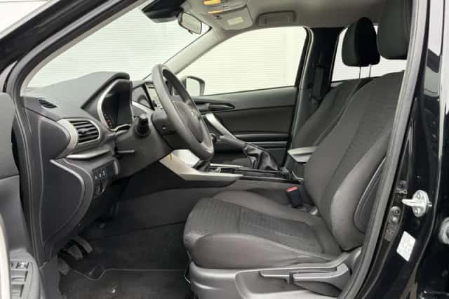 Mitsubishi Eclipse Cross (2018) thumbnail 30