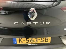 Renault Captur (2021) thumbnail 38