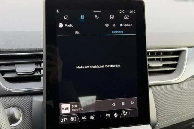 Renault Captur (2024) thumbnail 19