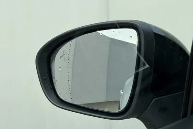 Renault Captur (2024) thumbnail 38