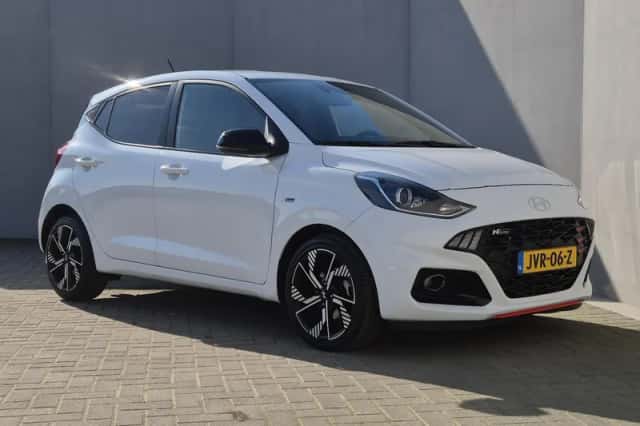 Hyundai i10 (2023) thumbnail 18