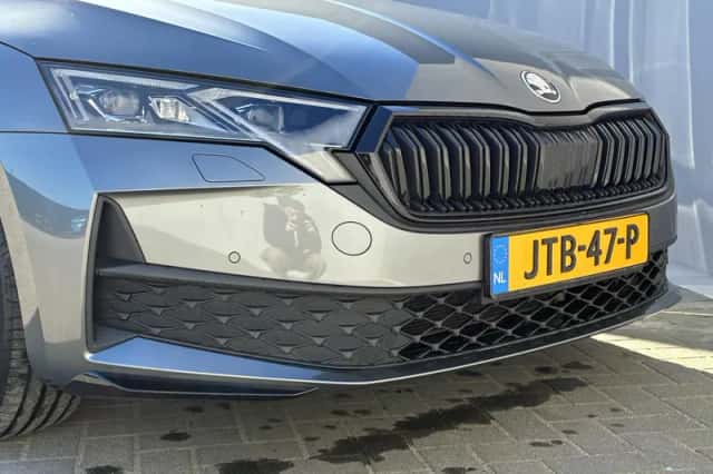 Škoda Octavia (2024) thumbnail 22