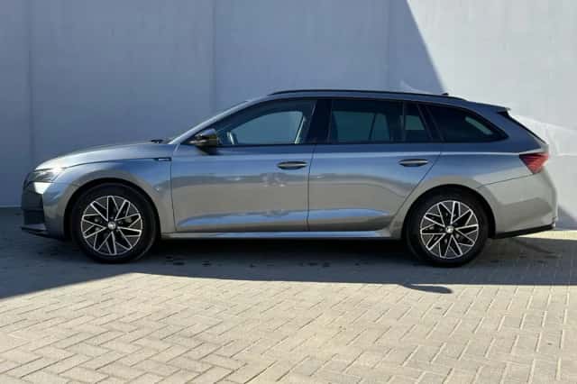 Škoda Octavia (2024) thumbnail 9
