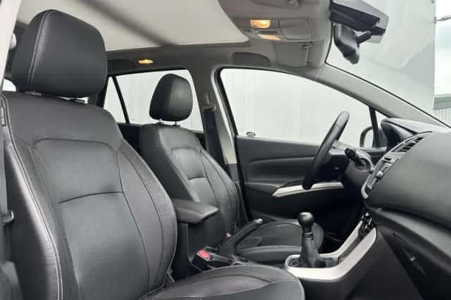 Suzuki SX4 S-Cross (2016) thumbnail 30