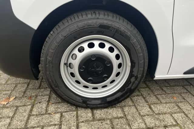 Peugeot E-Expert (2023) thumbnail 9