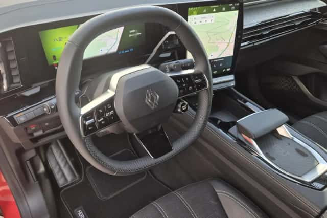 Renault Austral (2025) thumbnail 18