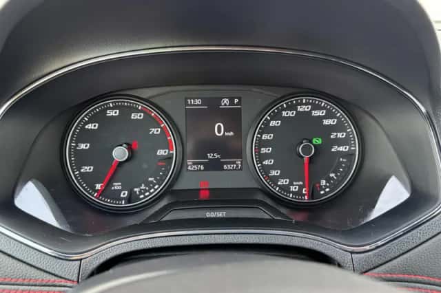 SEAT Arona (2018) thumbnail 15