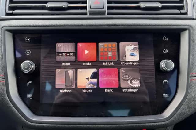 SEAT Arona (2018) thumbnail 35