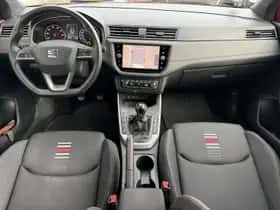SEAT Arona (2019) thumbnail 5