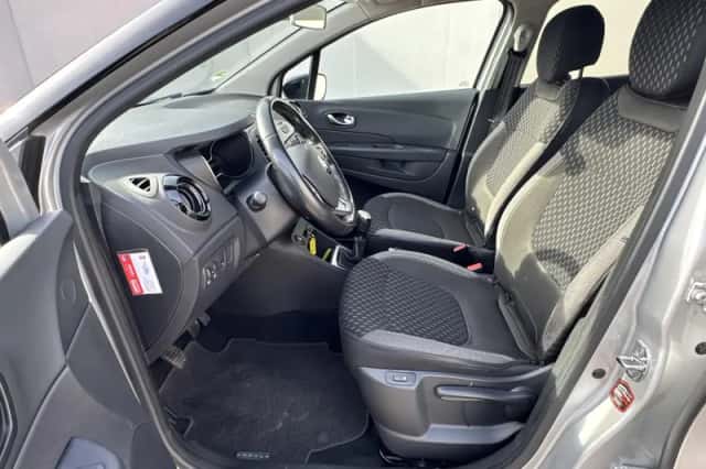 Renault Captur (2019) thumbnail 9