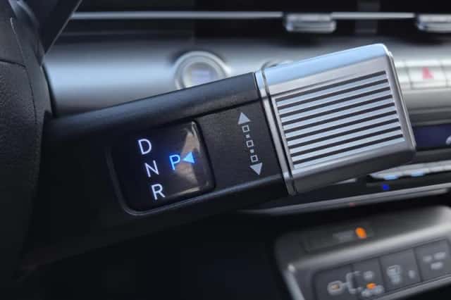 Hyundai Kona (2025) thumbnail 13
