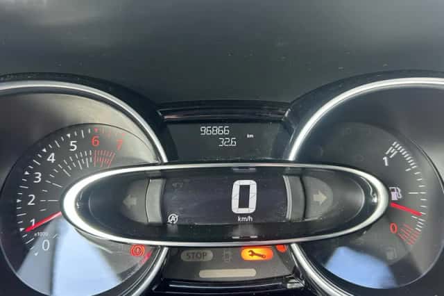 Renault Clio (2019) thumbnail 25