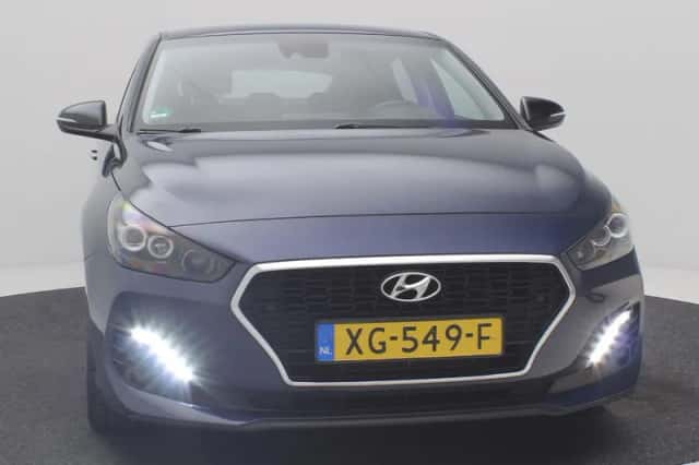 Hyundai i30 (2019) thumbnail 19