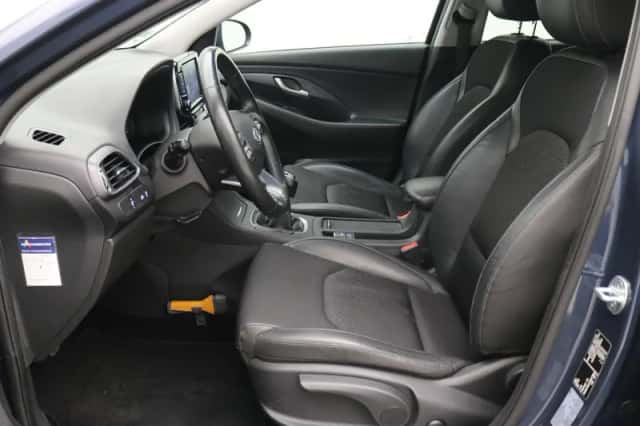 Hyundai i30 (2019) thumbnail 5
