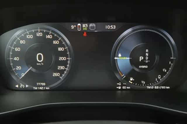 Volvo XC40 (2023) thumbnail 15