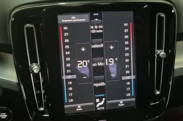 Volvo XC40 (2023) thumbnail 32