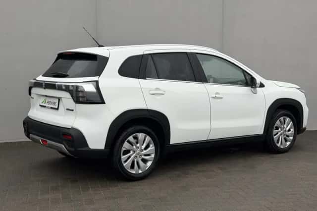 Suzuki S-Cross (2025) thumbnail 3