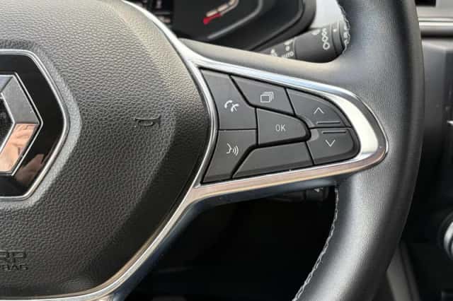 Renault Captur (2023) thumbnail 10